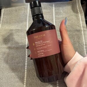 Theorie Marula Oil Smoothing Shampoo - Brown